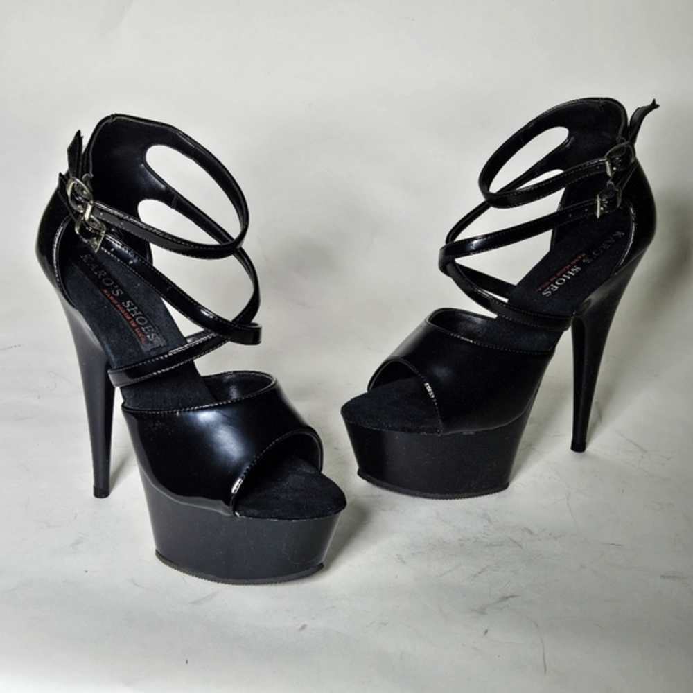 Karo's Shoes 5.5 inch strappy sandal.  Black patent. Size 6